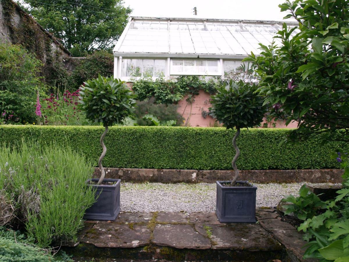 The Garden Studio Apartment Moniaive Bagian luar foto